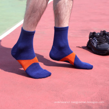 High Quality Fabric Professional Design Sport Blue And Red Sport Socks